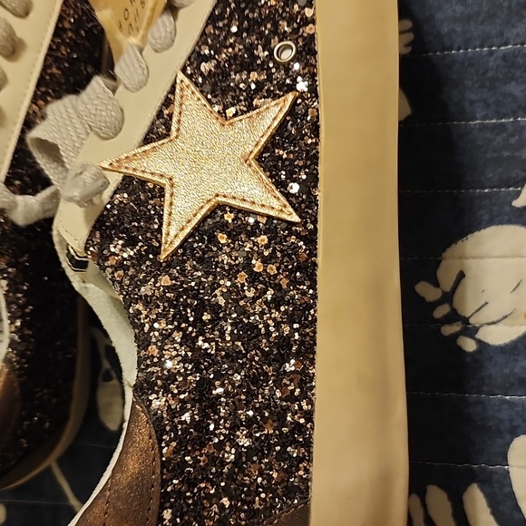 New! ShuShop Gold & Black Glitter Sneakers - Picture 4 of 6